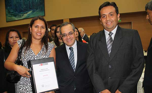 ONG Solaris Perú fue reconocida por el Ministerio de Educación por su contribución al sector